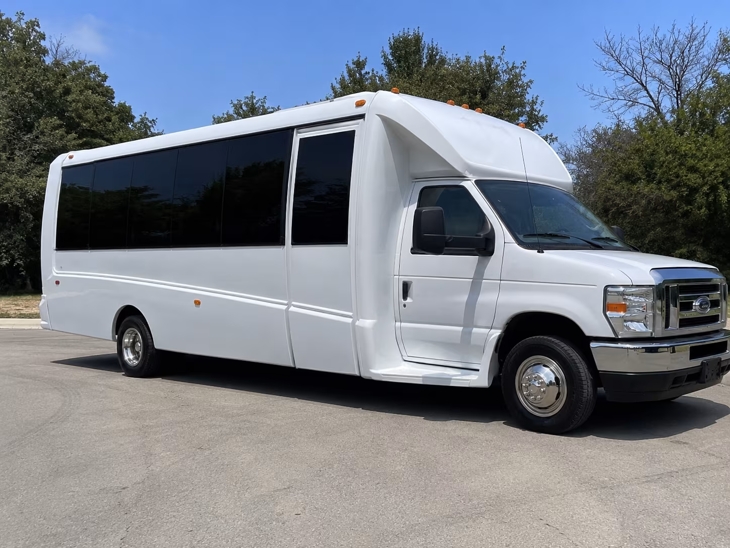 New Brunswick Homecoming & Prom Party Bus Rentals