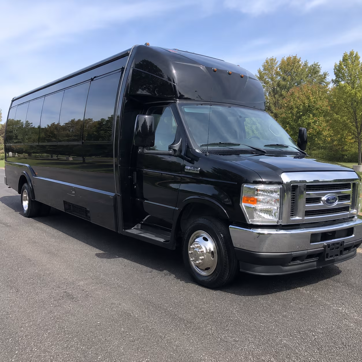 Princeton Winery Tour & Pub Crawl Transportation party bus exterior